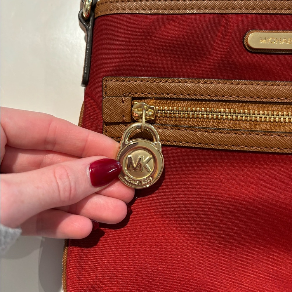 Michael Kors Crossbody - Picture 4 of 5